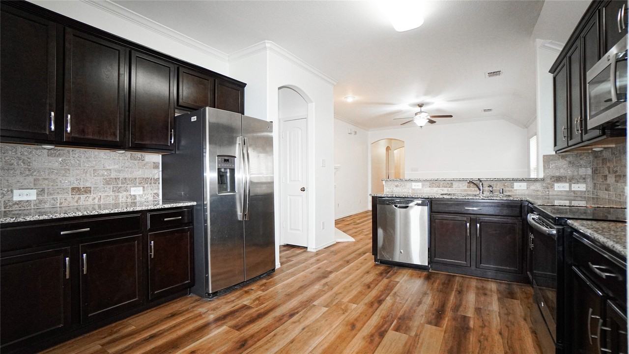 3017 Cassinia Pkwy - Photo 5 of 20