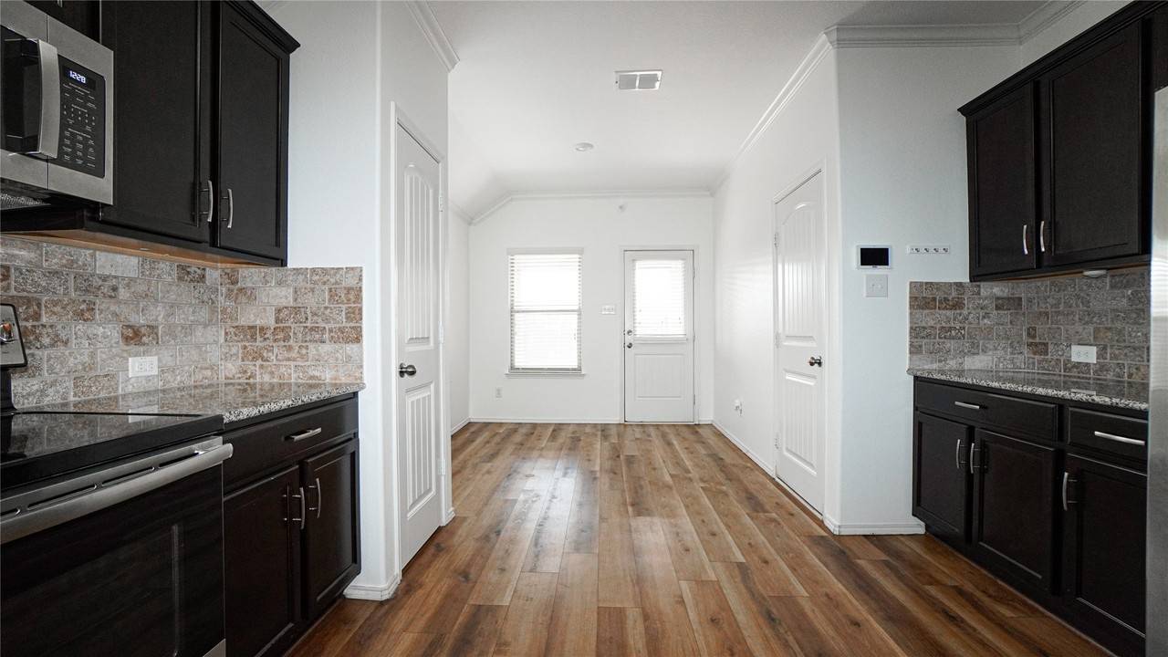 3017 Cassinia Pkwy - Photo 7 of 20