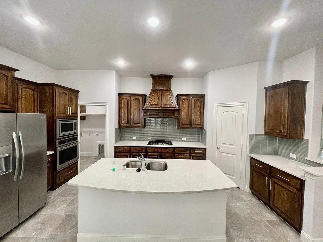 10705 Galveston Pl - Photo 2 of 17
