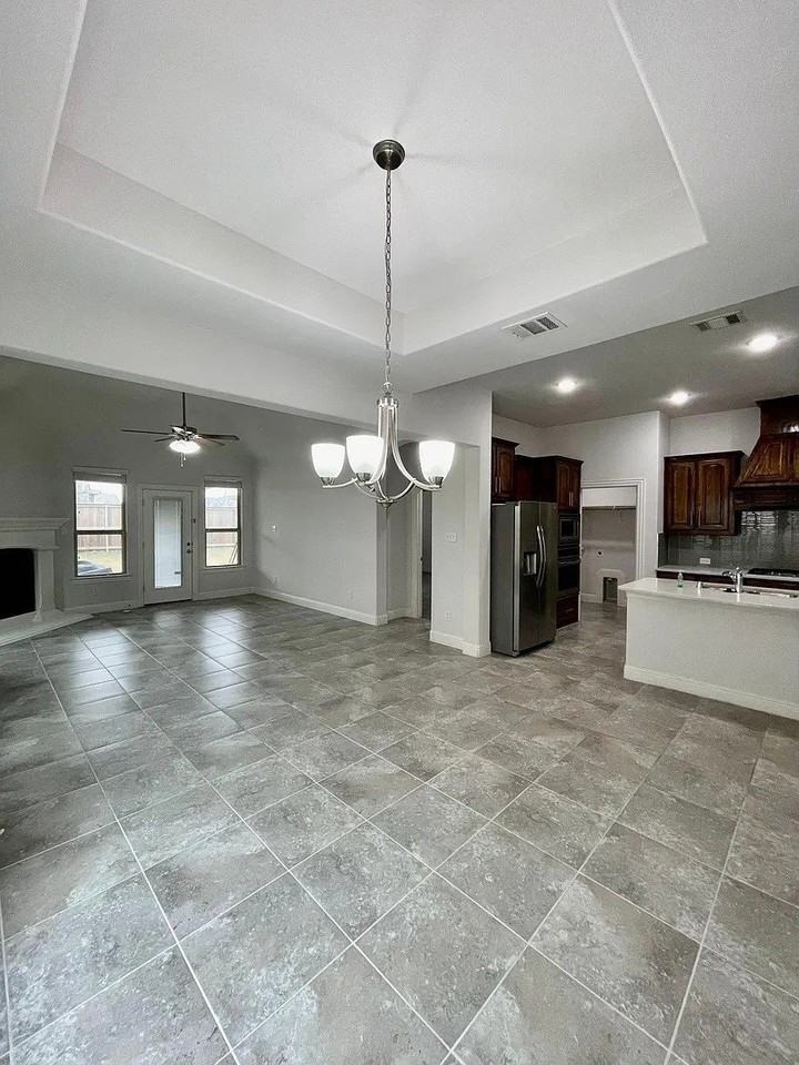 10705 Galveston Pl - Photo 7 of 17