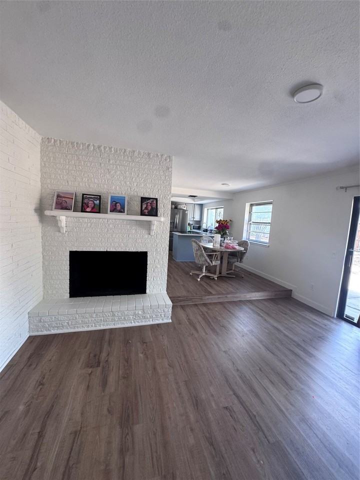 4501 Princeton Dr - Photo 4 of 11