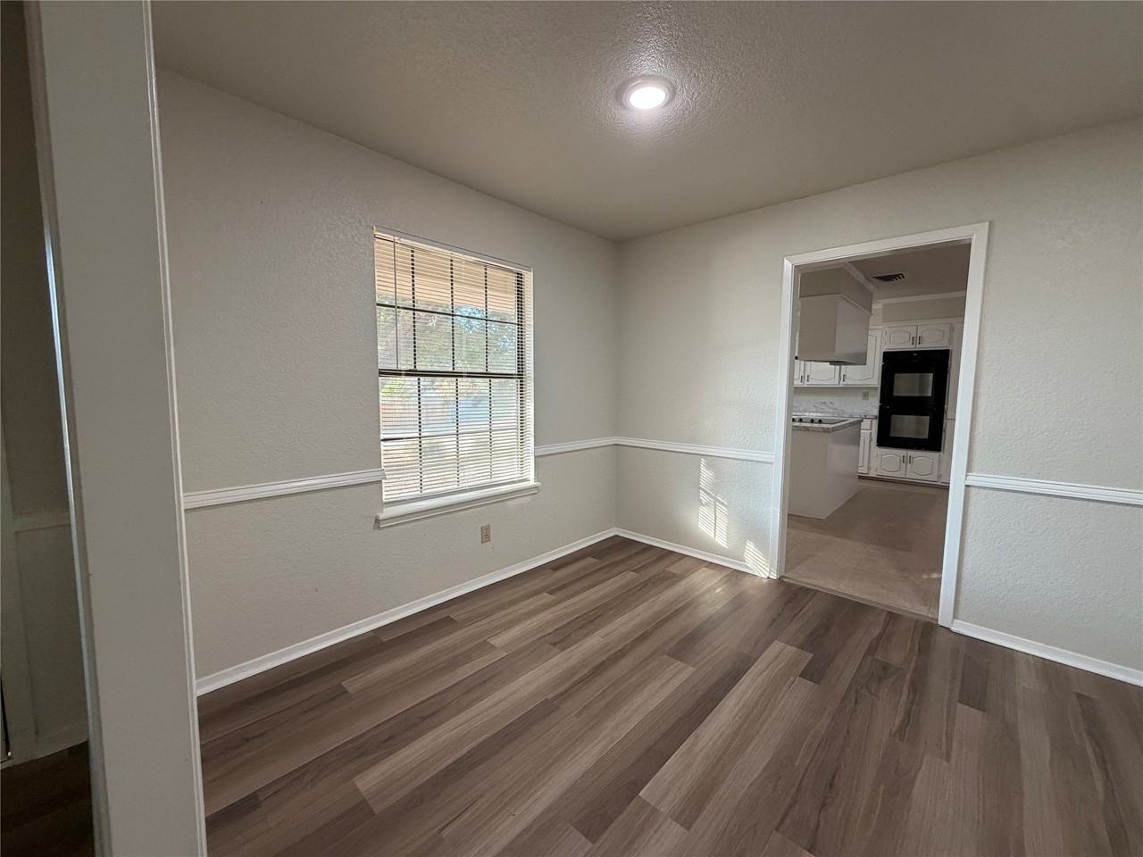 6203 Circo Dr - Photo 4 of 39