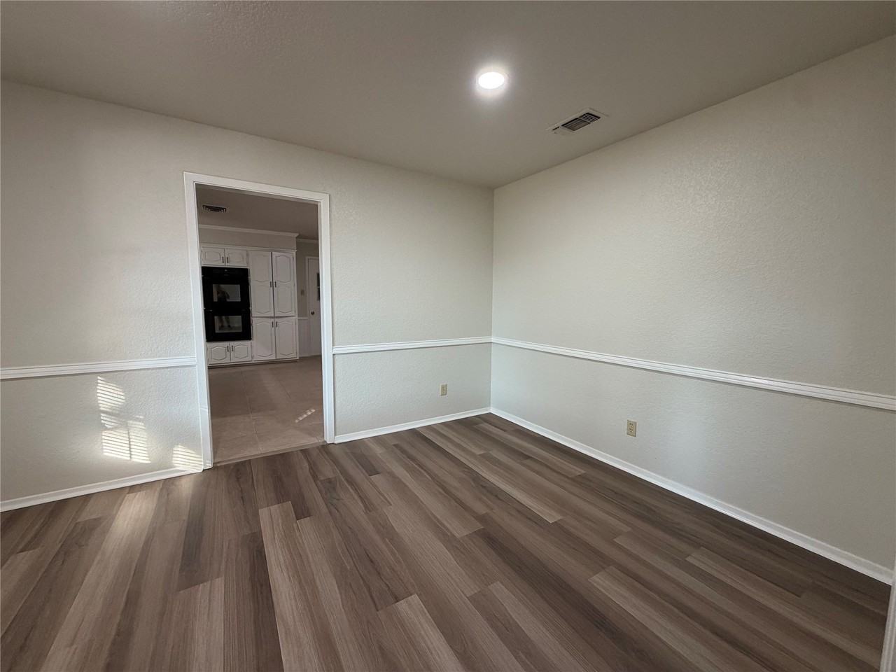 6203 Circo Dr - Photo 5 of 39