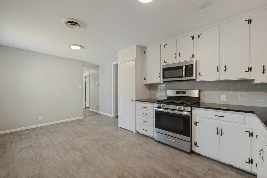 5301 Stanley Keller Rd - Photo 2 of 12