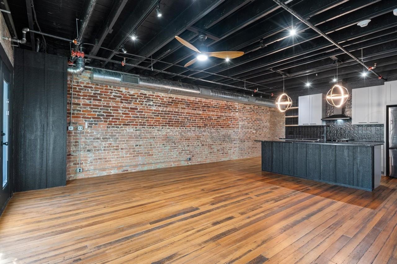 330 W Lamar St #201 - Photo 4 of 21