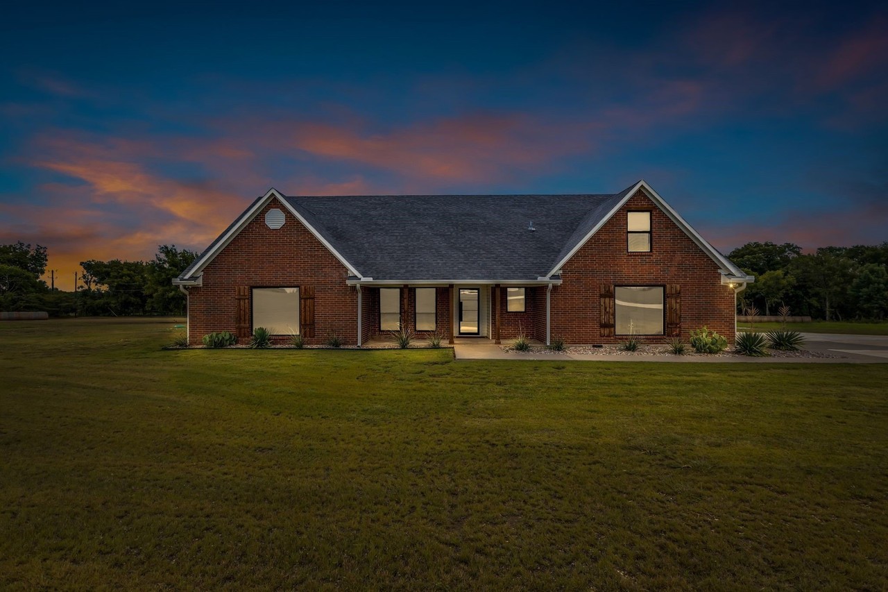 13114 Us Highway 69 - Photo 2 of 40