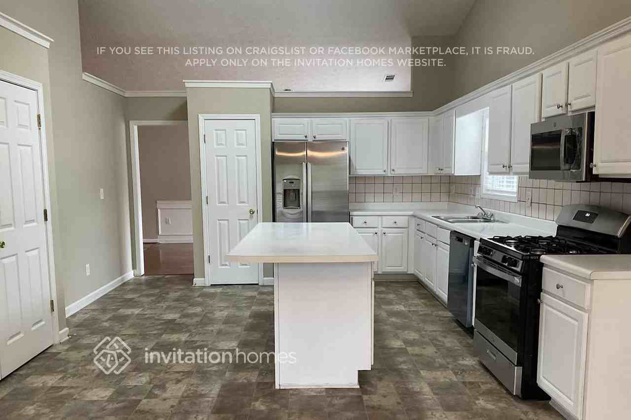 1255 Mill Shyre Way - Photo 4 of 10