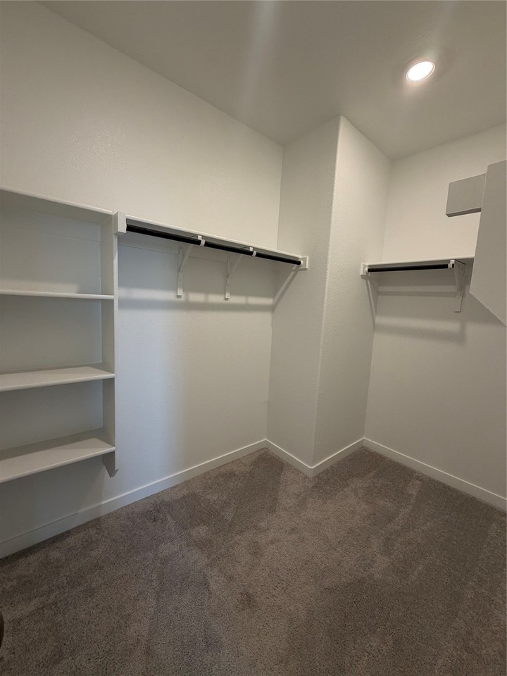 908 Sugarberry St - Photo 7 of 12