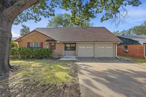 featured image of 600 W Pelton St