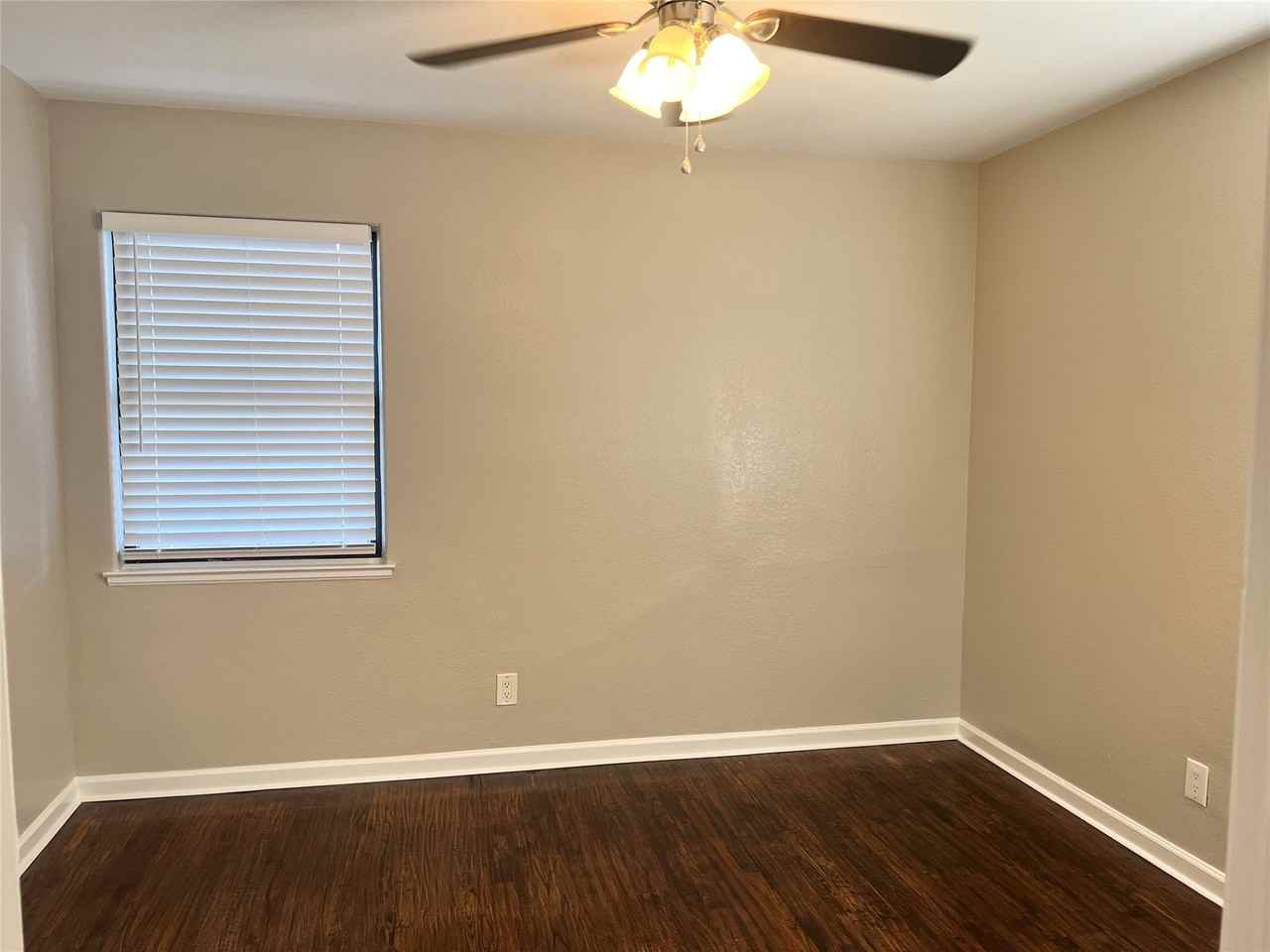 119 Nichols St - Photo 5 of 12
