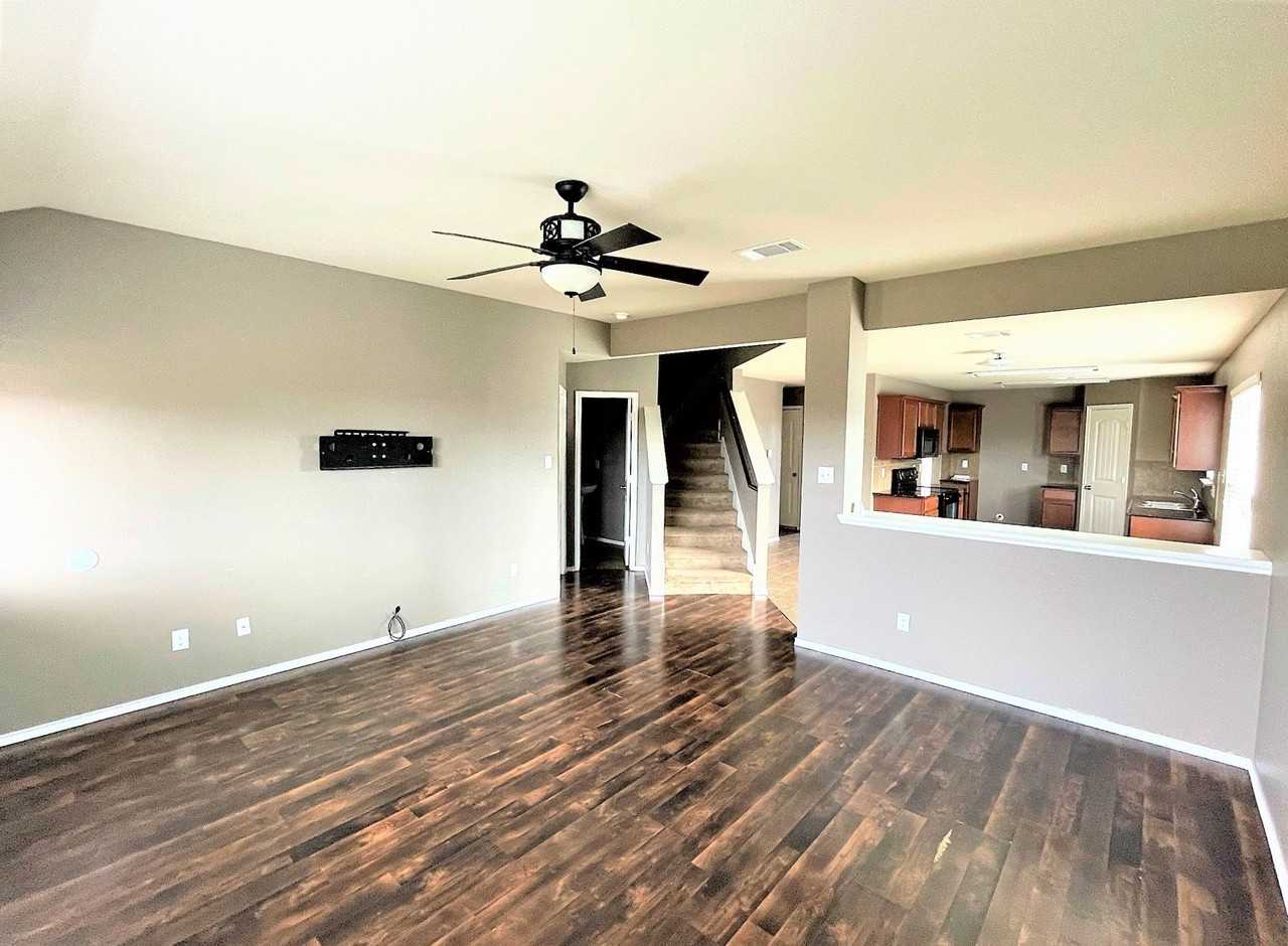 208 Dye Dr - Photo 7 of 29