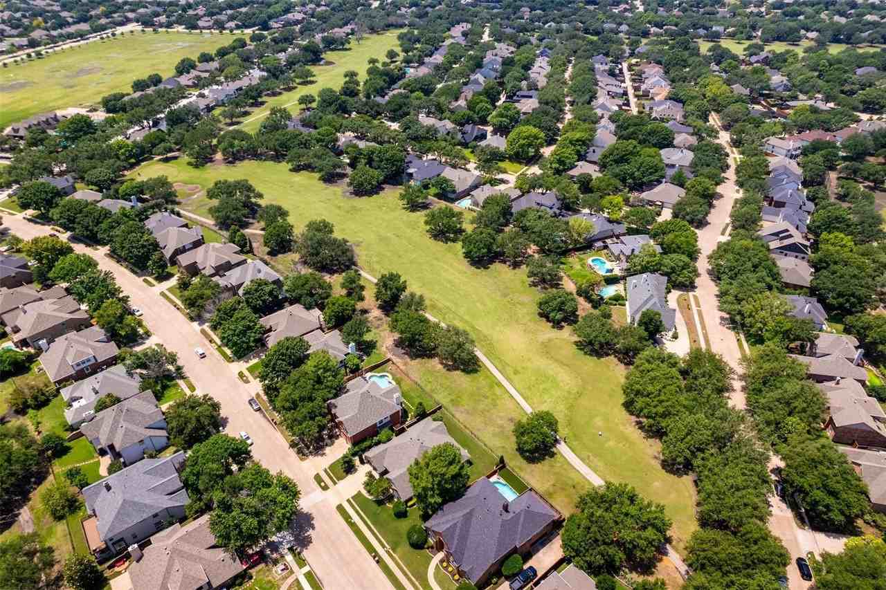 11101 Ormond Ln - Photo 4 of 10