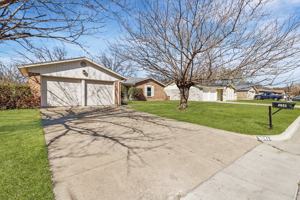featured image of 3241 Oak Timber Dr