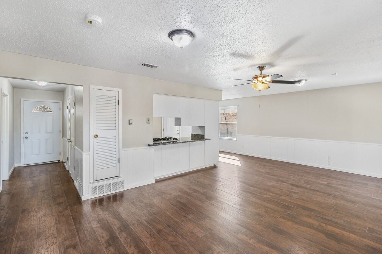 3241 Oak Timber Dr - Photo 3 of 15