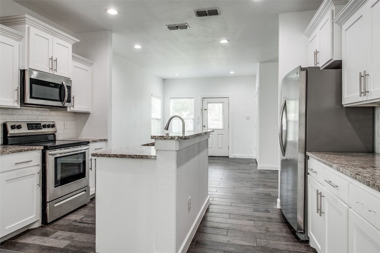3615 Pueblo St - Photo 5 of 25