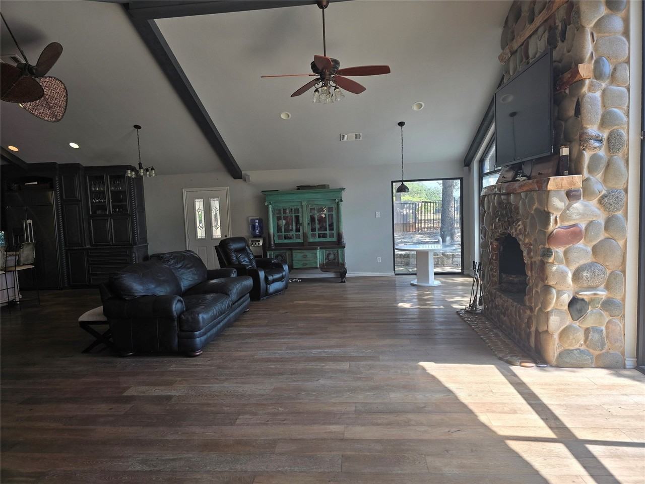 437 Sugar Tree Dr - Photo 7 of 15