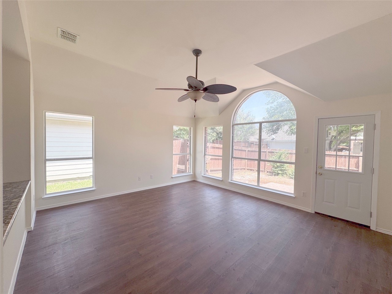 6734 Richmond Dr - Photo 2 of 18