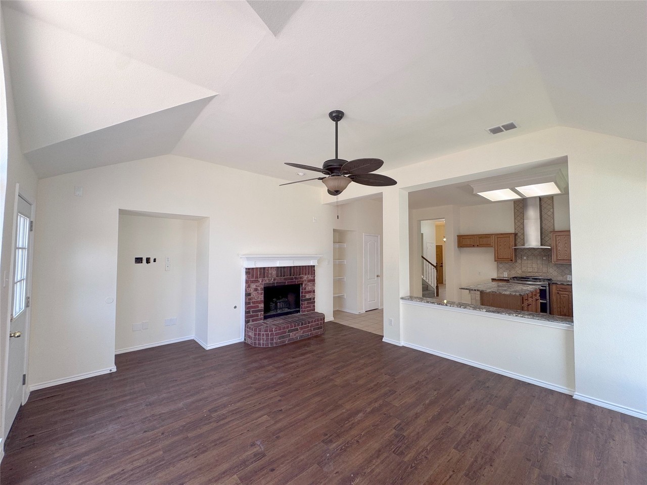 6734 Richmond Dr - Photo 3 of 18
