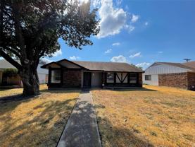 1204 Ross Ln - Photo 1 of 1