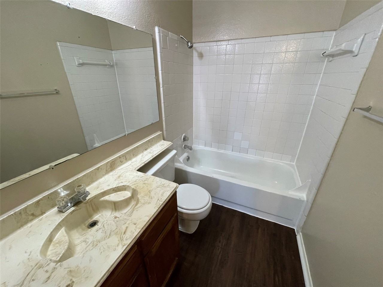 1204 Ross Ln - Photo 7 of 7