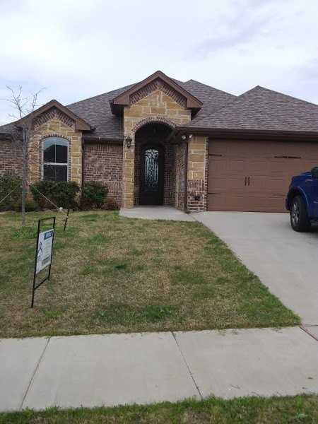 237 Jacinth Ln - Photo 2 of 15