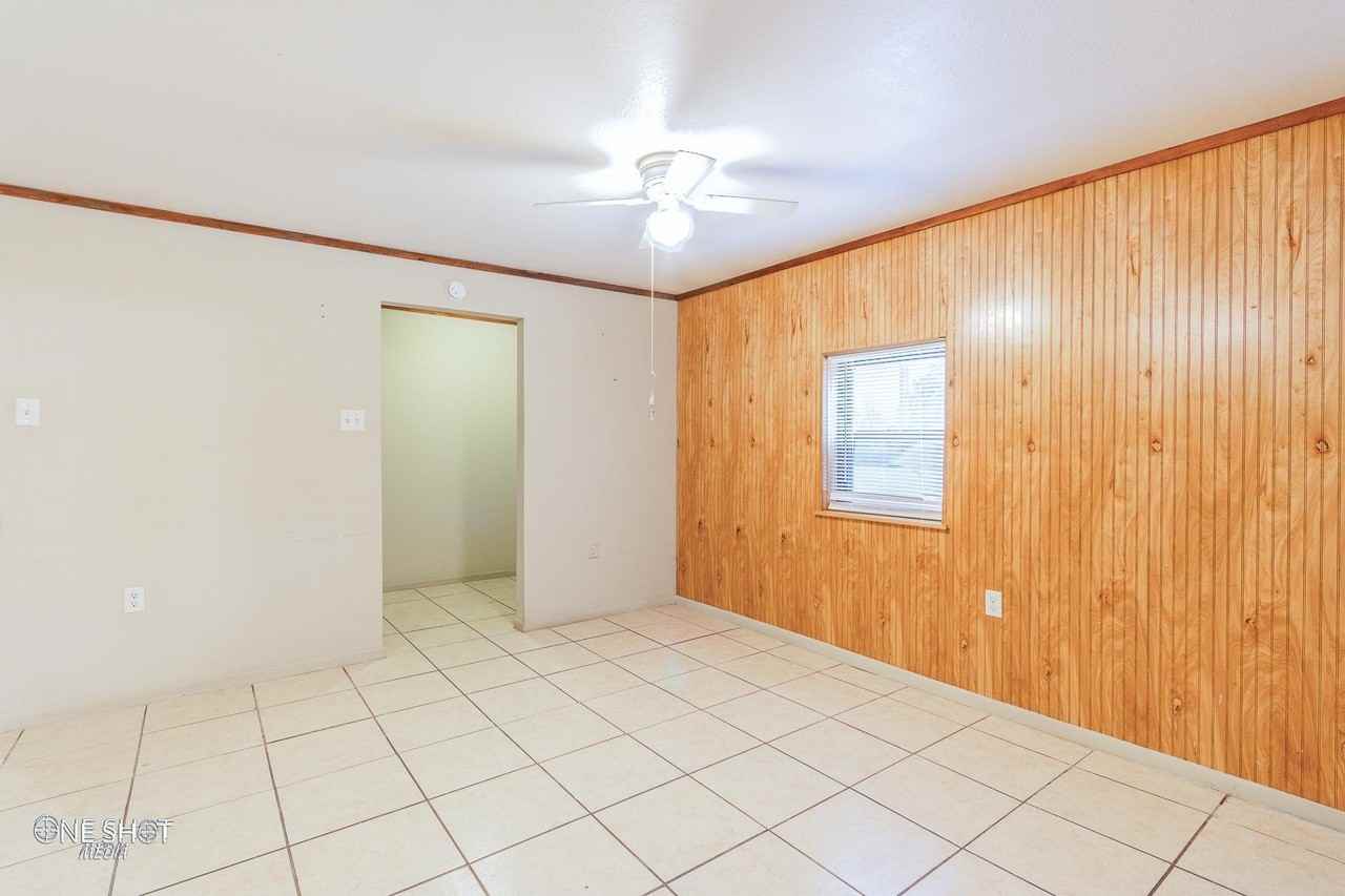 104 College Dr #B - Photo 7 of 17