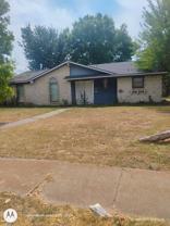 1426 Shorecrest Dr - Photo 1 of 1