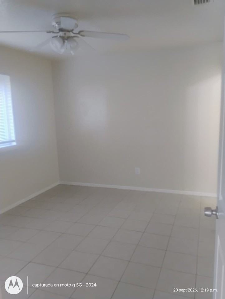 1426 Shorecrest Dr - Photo 5 of 11
