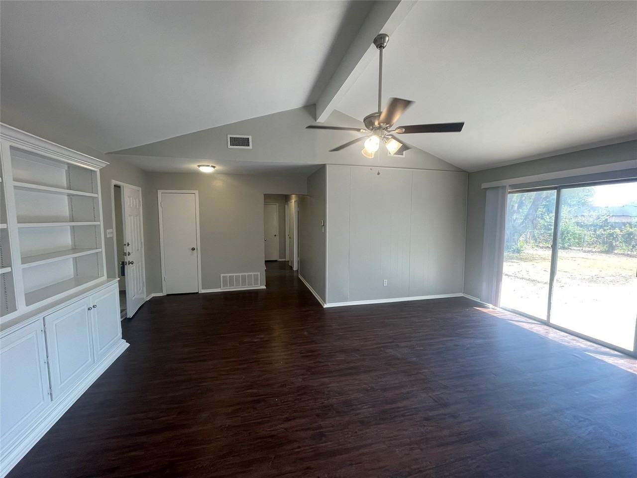 1418 Rockbrook St - Photo 5 of 10