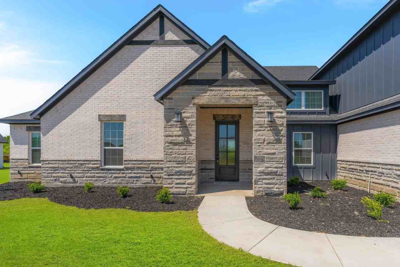 6220 Purple English Oak Ct - Photo 2 of 37