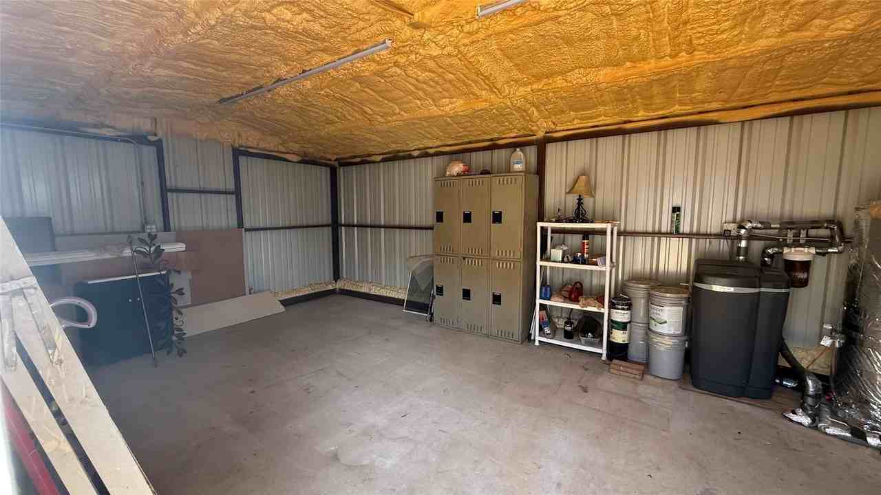 925 Jennings Ln - Photo 5 of 13