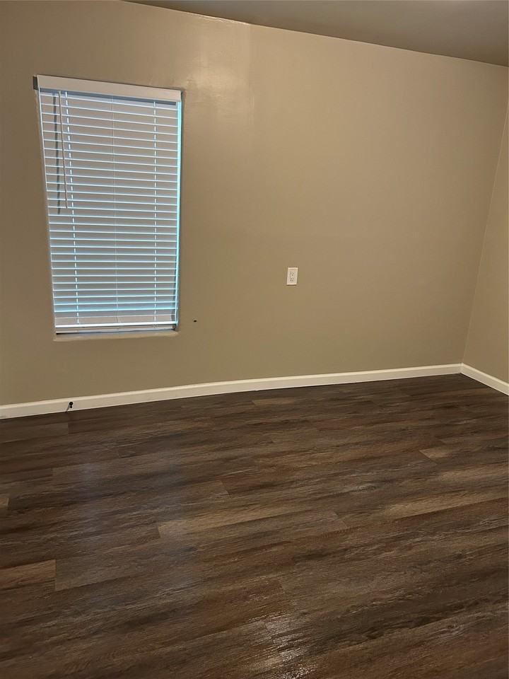 3551 Cortez Dr - Photo 6 of 21