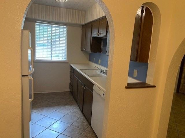 1221 Willow Wood Ct - Photo 7 of 28