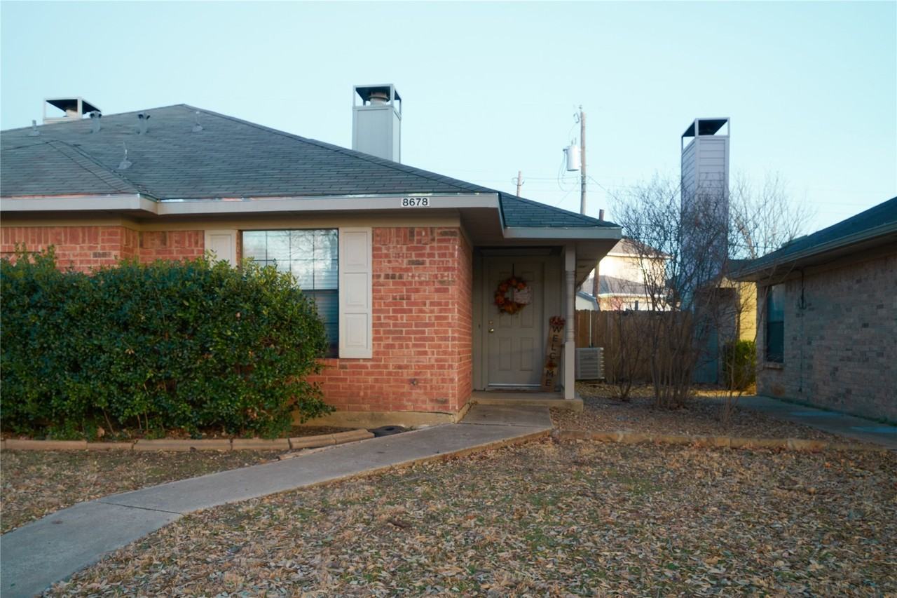 8678 Holly St - Photo 7 of 8