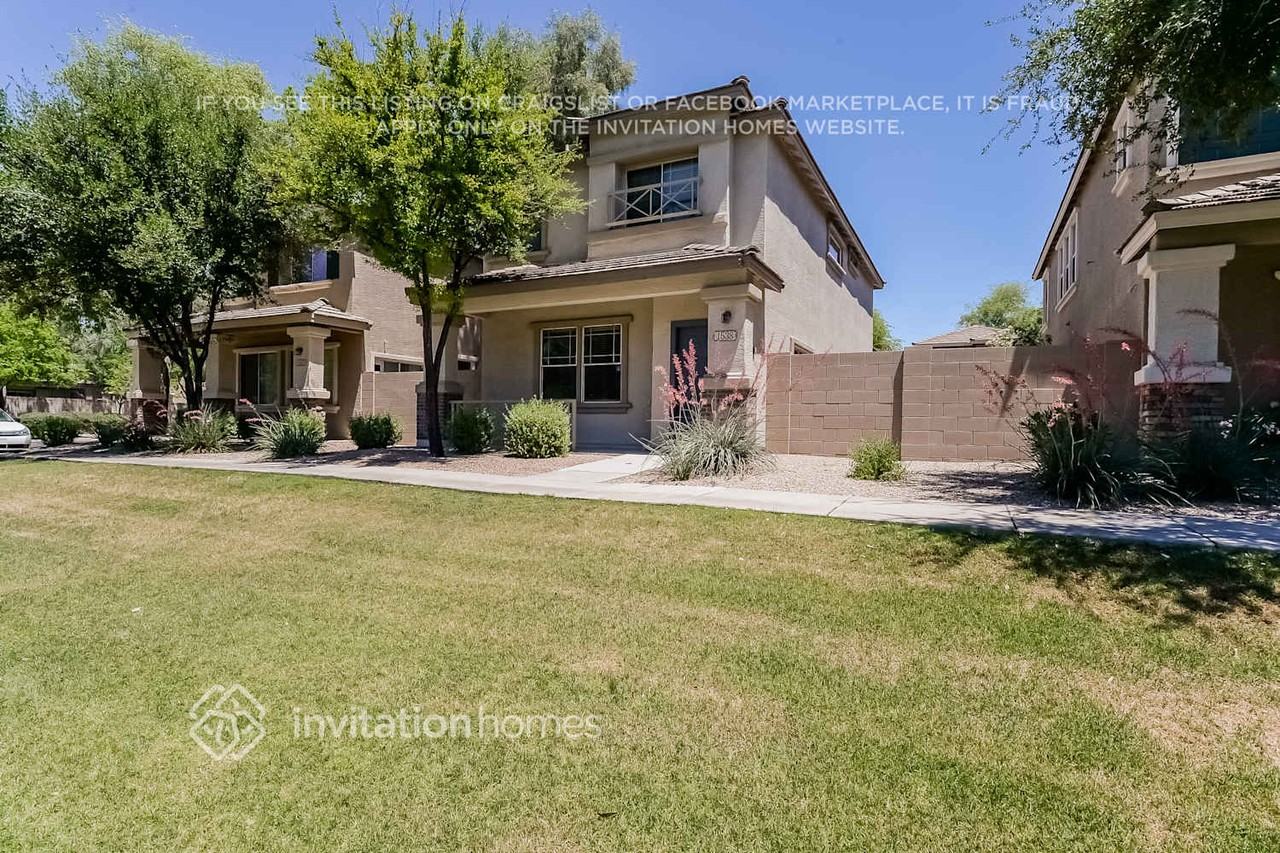 1538 S Avocet St - Photo 2 of 16