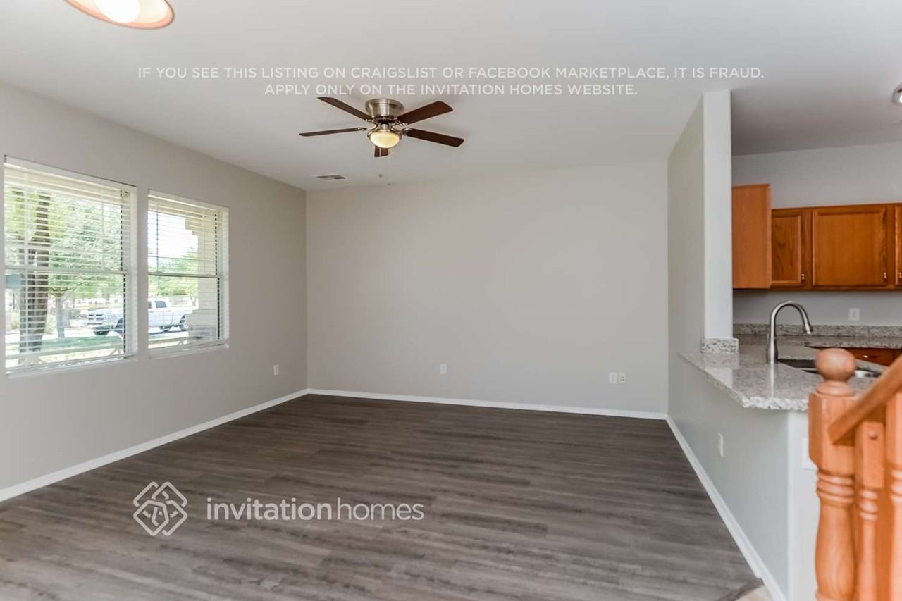 1538 S Avocet St - Photo 5 of 16