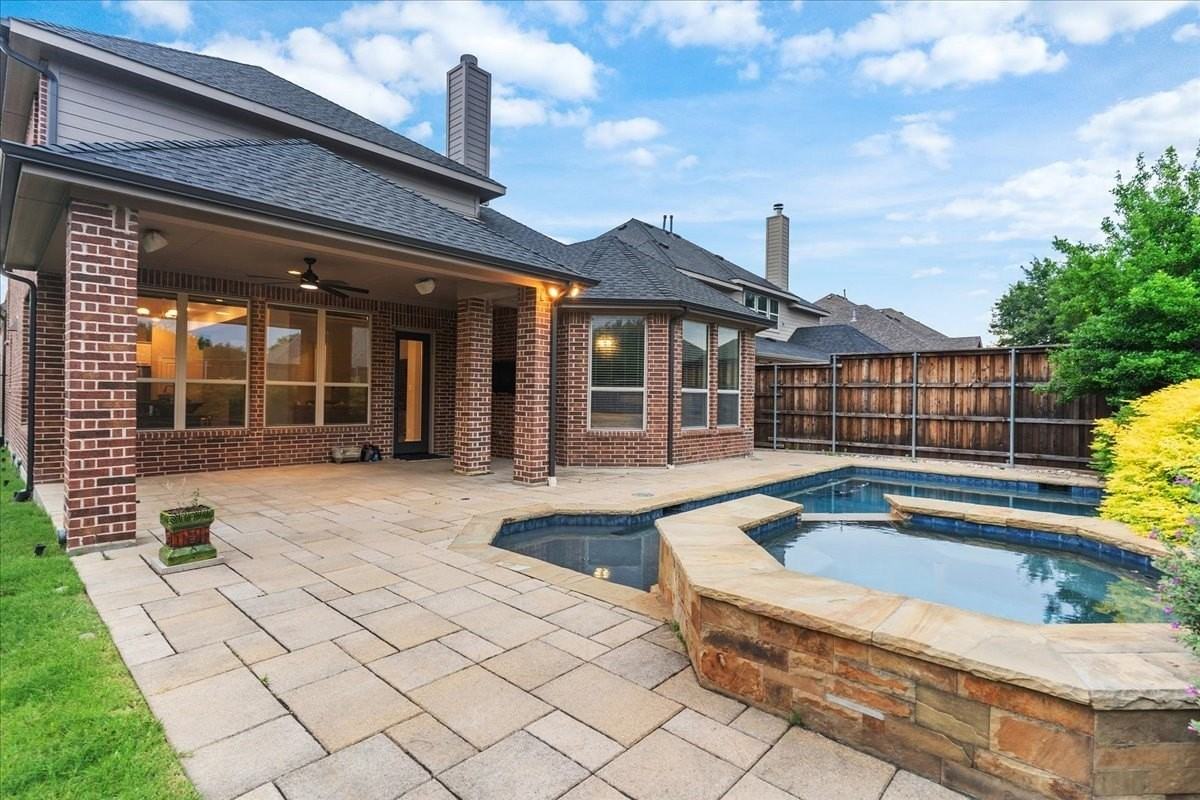 5621 Fringetree Dr - Photo 7 of 38