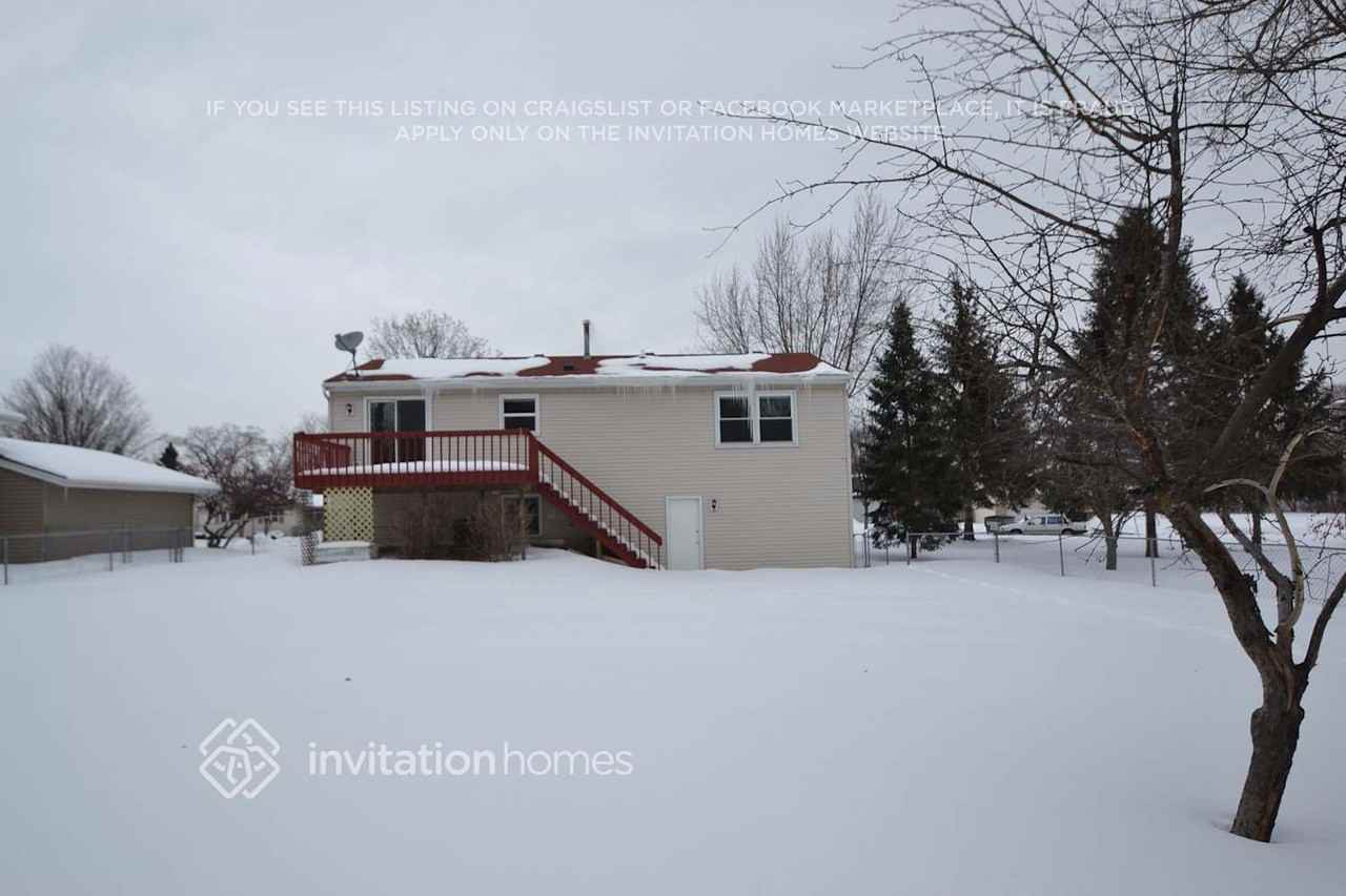537 Norman Dr - Photo 2 of 3