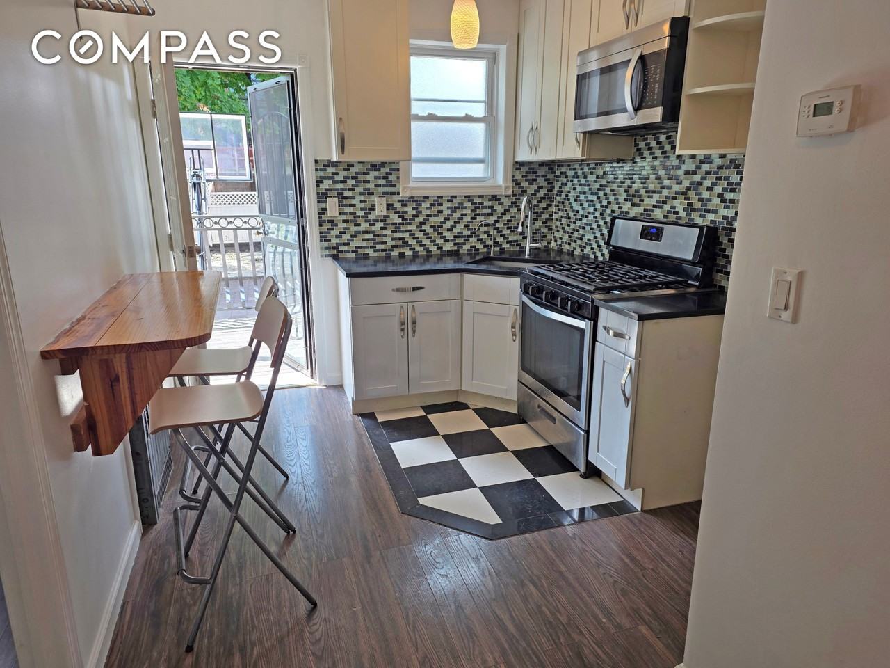 286 17th St #1 - Photo 7 of 24