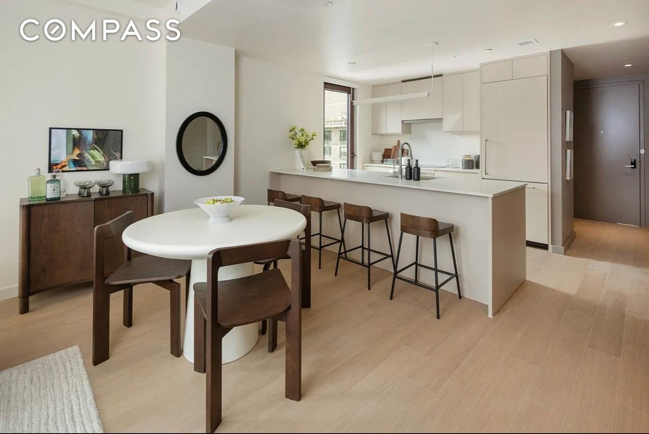 300 E 50th St #15E - Photo 6 of 18