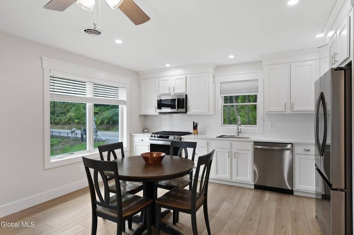 101 5th St - Photo 4 of 15