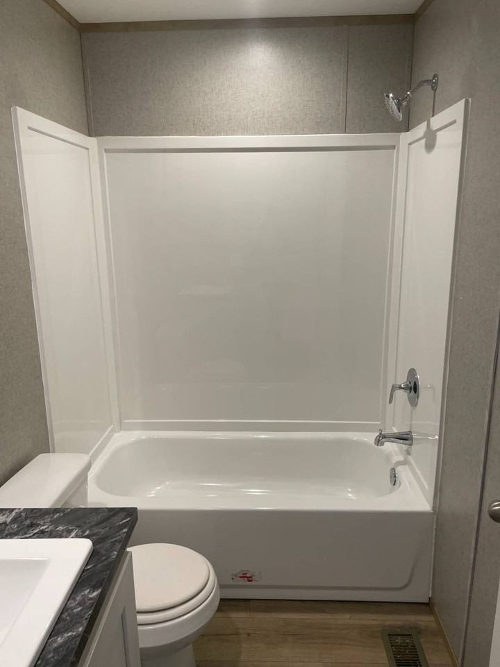 15 Mindi Ct - Photo 6 of 8