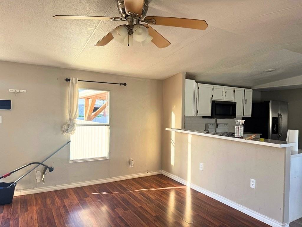 305 Wabash Ave - Photo 6 of 15