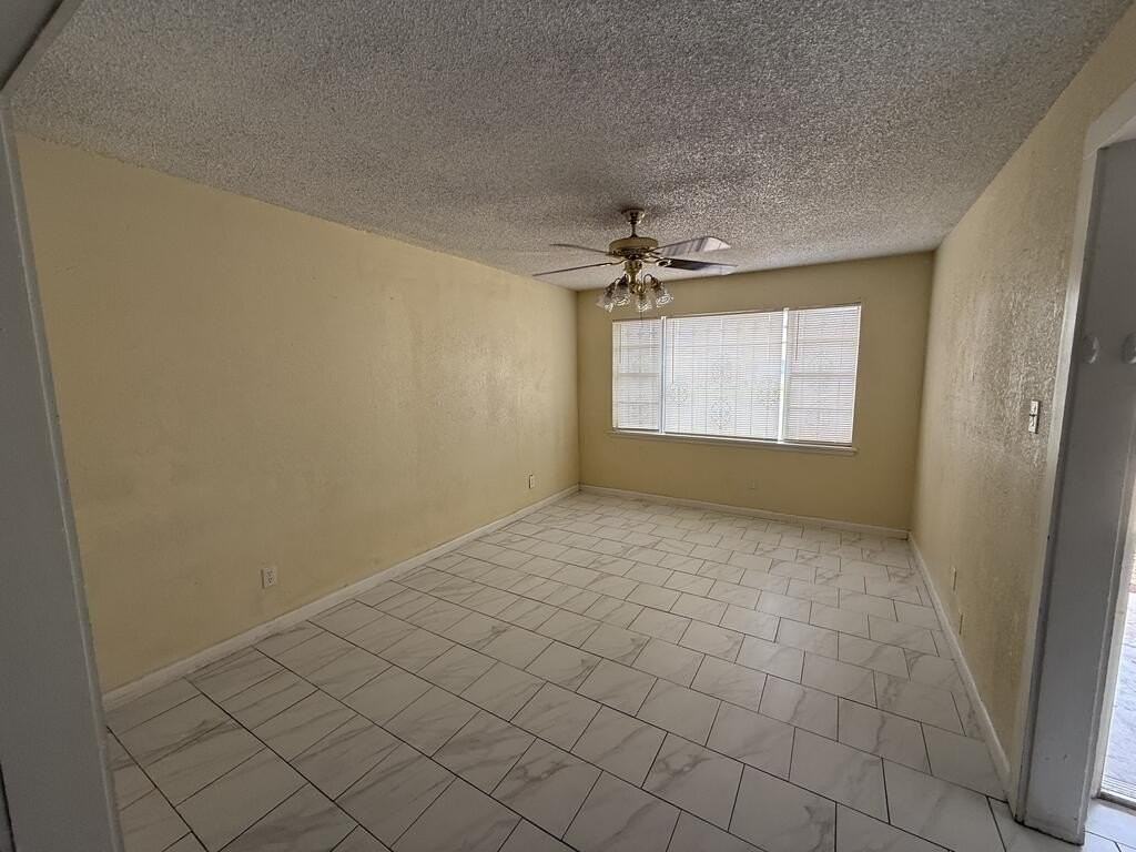 4604 Locust Ave - Photo 2 of 13