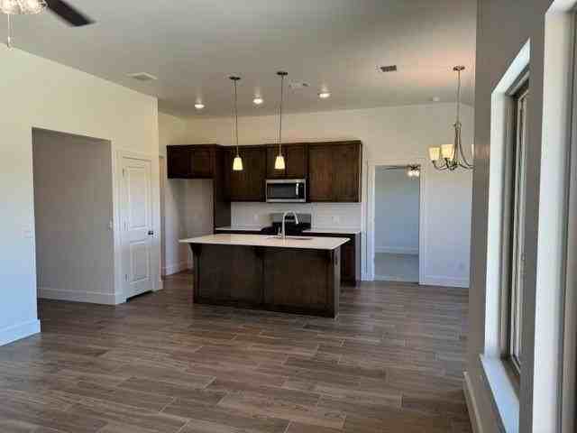 4000 Alta Vista Dr - Photo 6 of 32