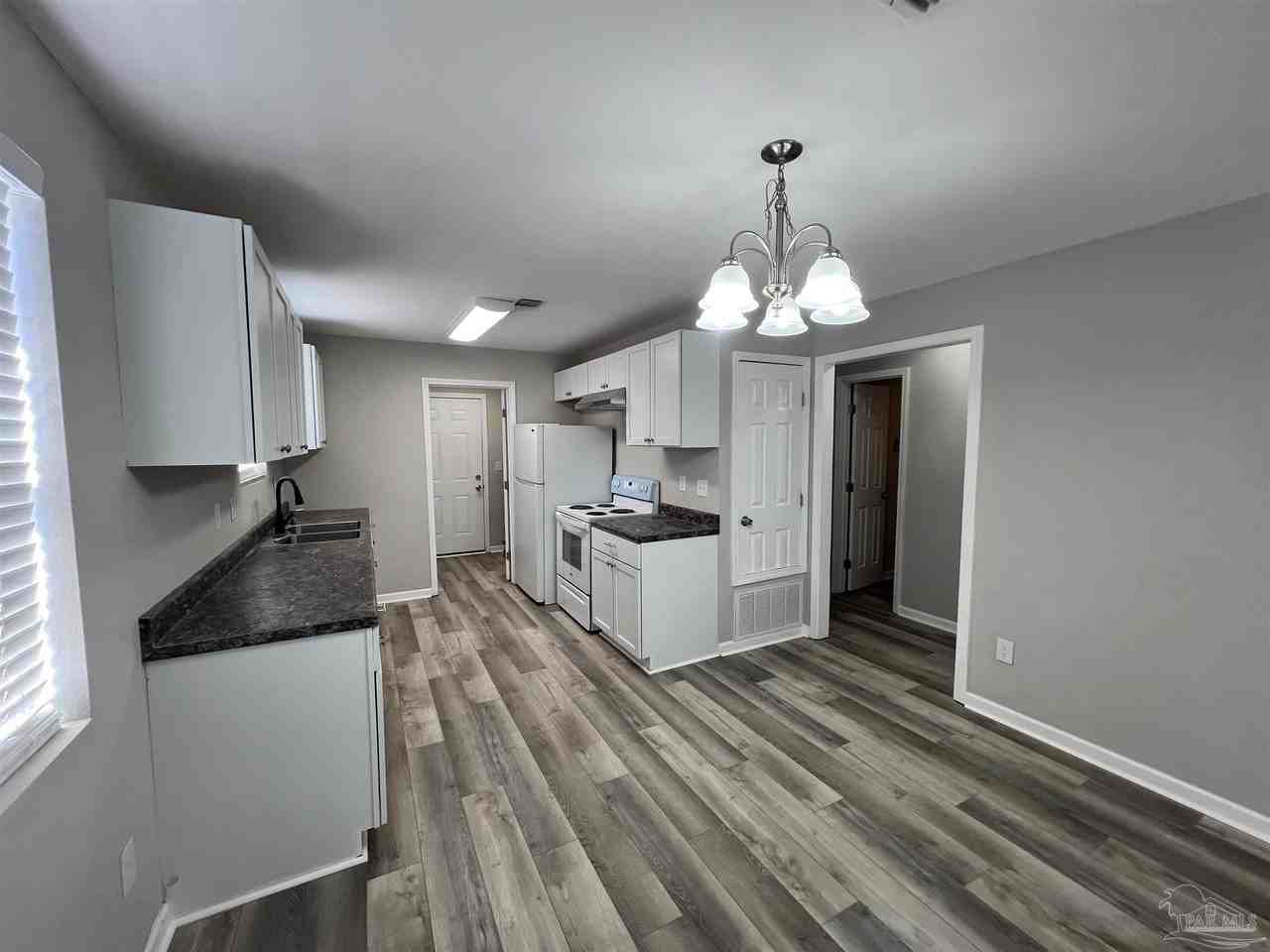 927 Bremen Ave #A - Photo 5 of 21