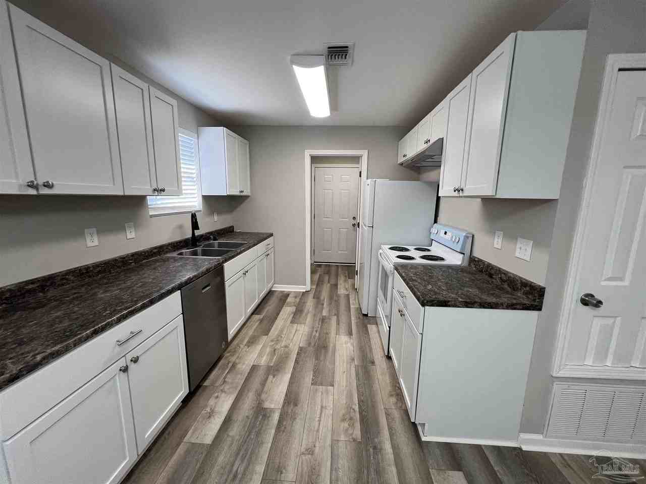 927 Bremen Ave #A - Photo 6 of 21