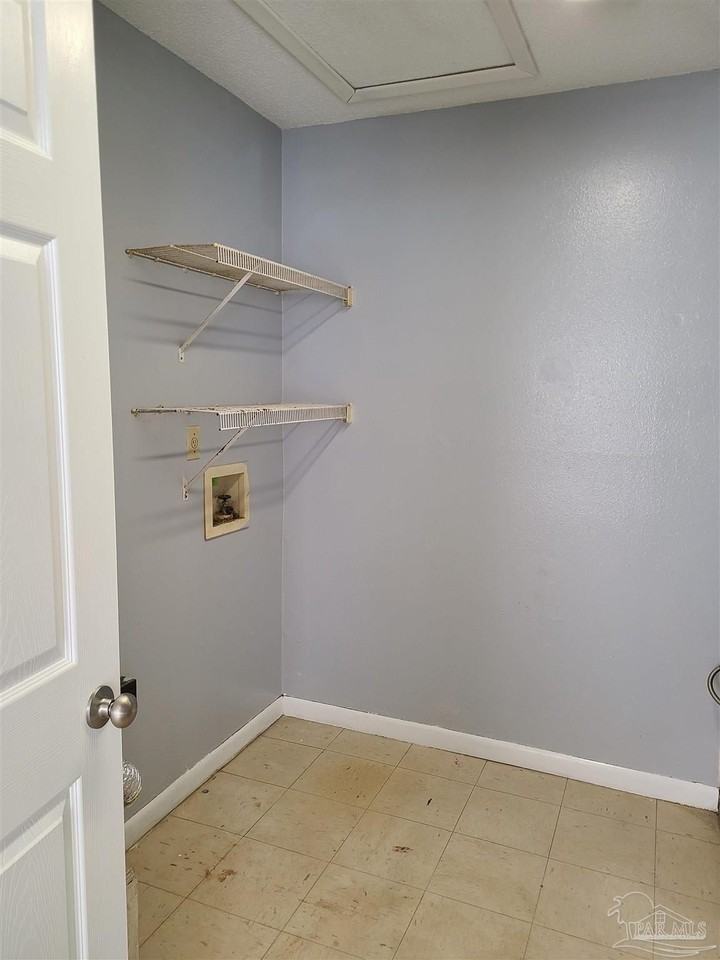 1116 Wayne Ave #A - Photo 5 of 11