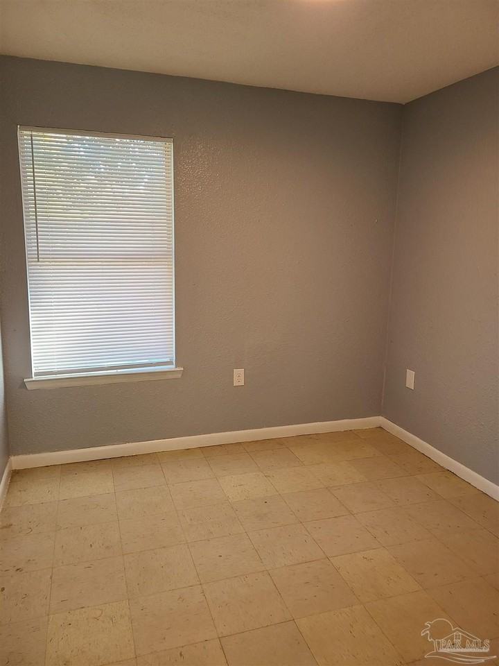 1116 Wayne Ave #A - Photo 7 of 11