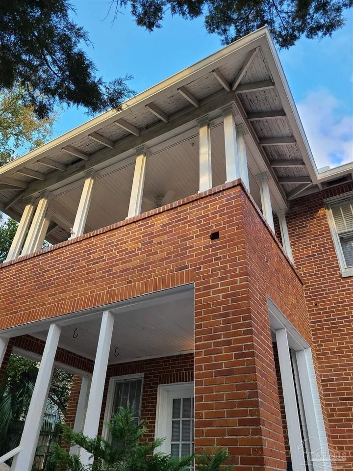 510 N Spring St - Photo 3 of 22